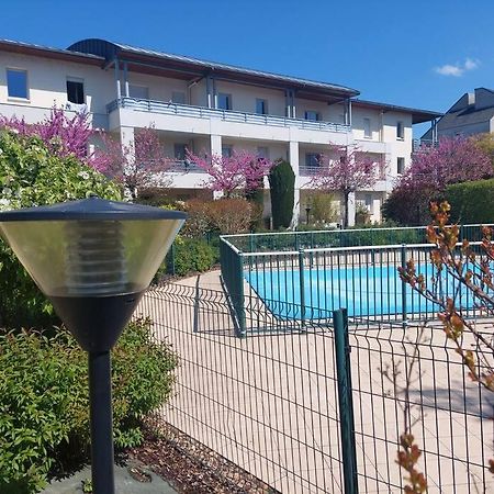 Appartement 65 M² Avec Piscine. Tours Exterior foto